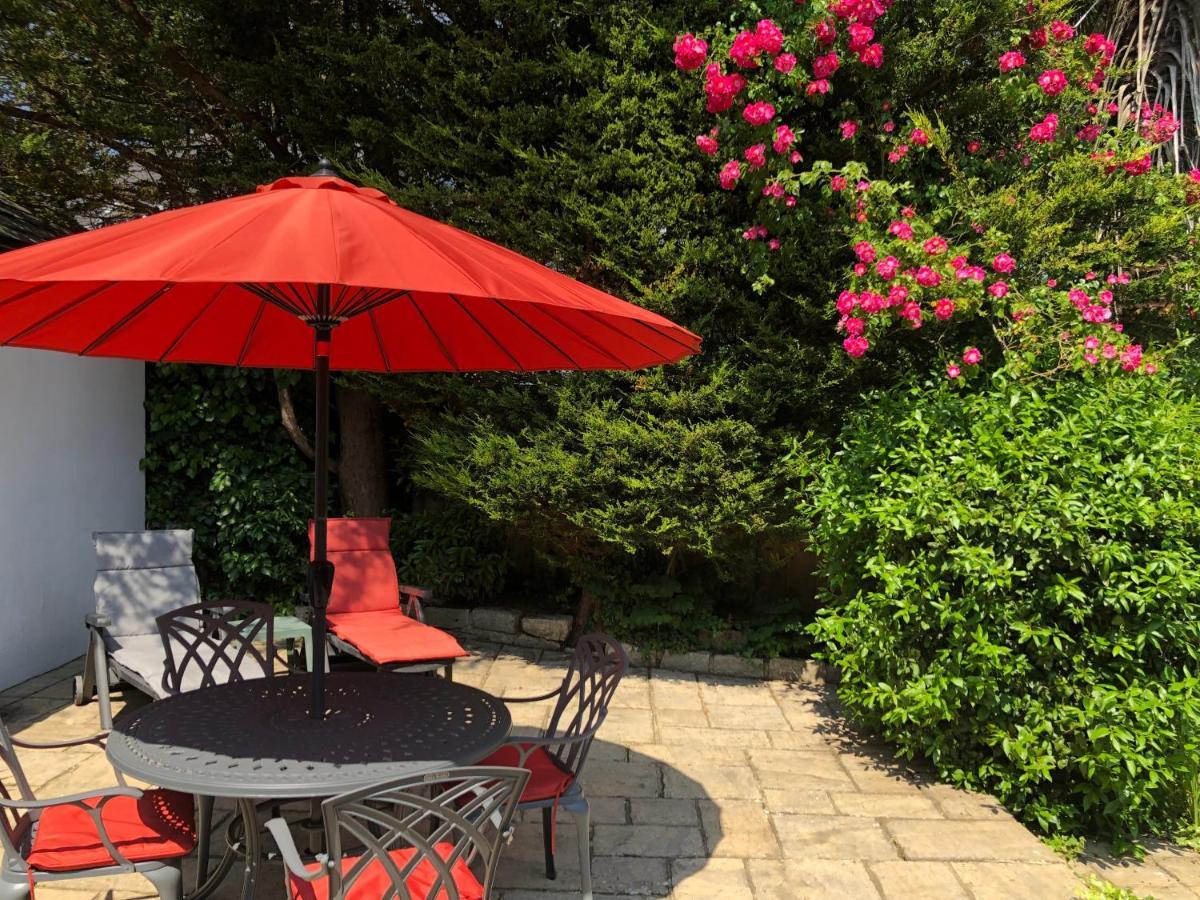 Little Gem With Private Hot Tub - Up To 25 Percent Off Ferry Lägenhet Shanklin Exteriör bild